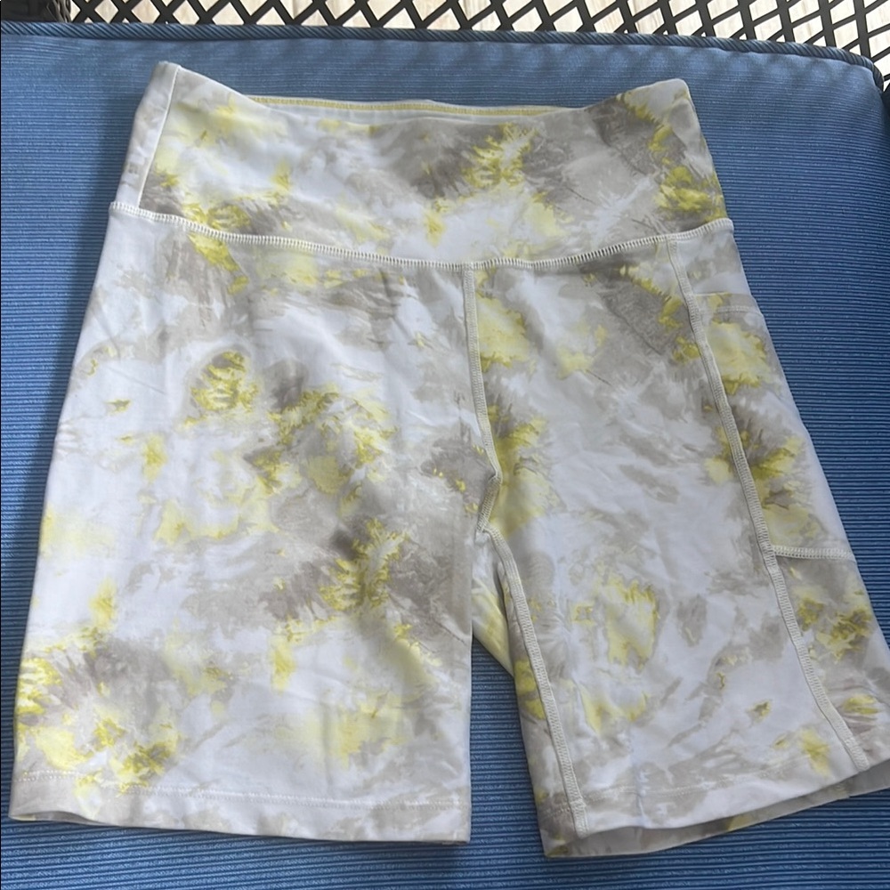 Women's Athletic Shorts in Yellow and Gray Tie-Dye